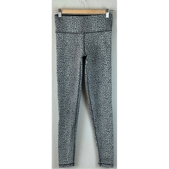Sweaty Betty Zero Gravity Leopard Print Leggings, size XS - Picture 2 of 6